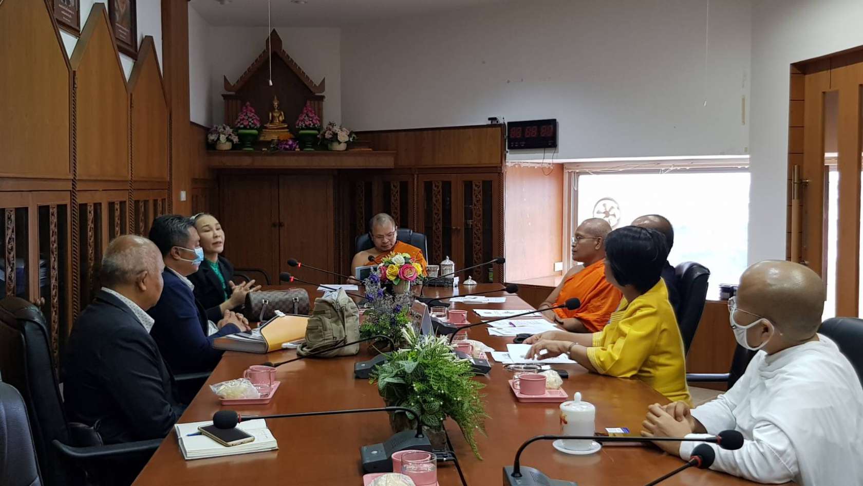 ร่วมประชุมหารือกับผู้บริหารมหาวิทยาลัยมหาจุฬาลงกรณราชวิทยาลัย