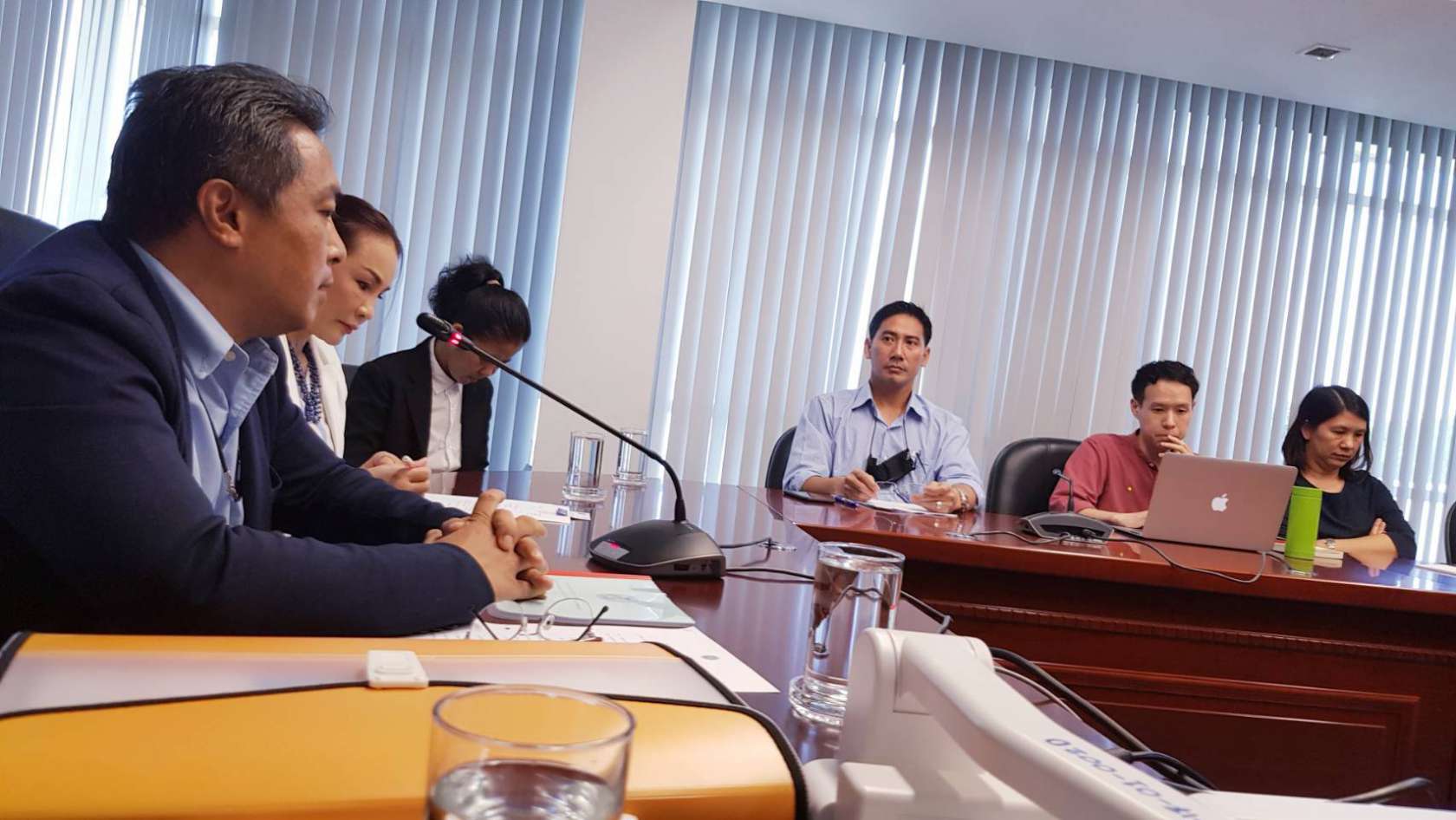 ประชุมหารือโครงการความร่วมทางวิชาการเพื่อพัฒนาทรัพยากรมนุษย์..คณะสิ่งแวดล้อม ณ สถาบันบัณฑิต พัฒนบริหารศาสตร์นิด้า 