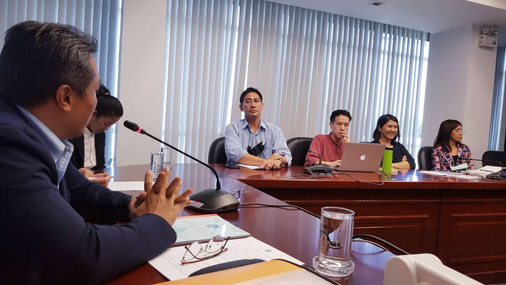 ประชุมหารือโครงการความร่วมทางวิชาการเพื่อพัฒนาทรัพยากรมนุษย์..คณะสิ่งแวดล้อม ณ สถาบันบัณฑิต พัฒนบริหารศาสตร์นิด้า 