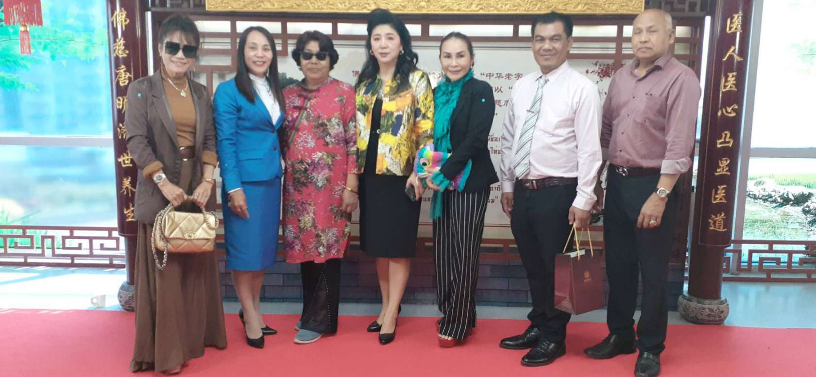 ร่วมงานเปิดศูนย์การแพทย์แผนจีนพุทธเมตตาถังหมิง