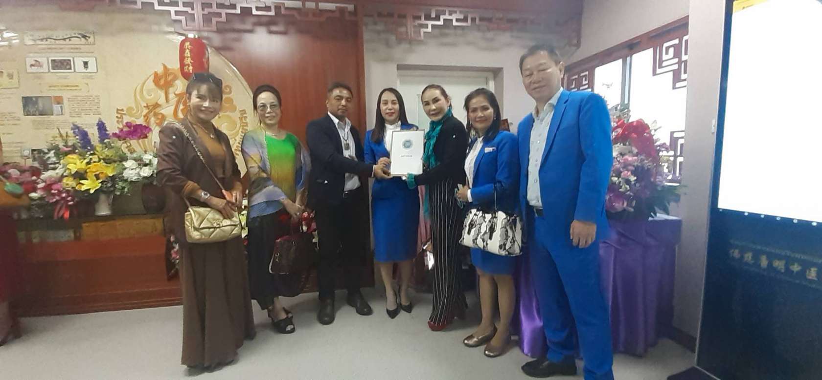 ร่วมงานเปิดศูนย์การแพทย์แผนจีนพุทธเมตตาถังหมิง