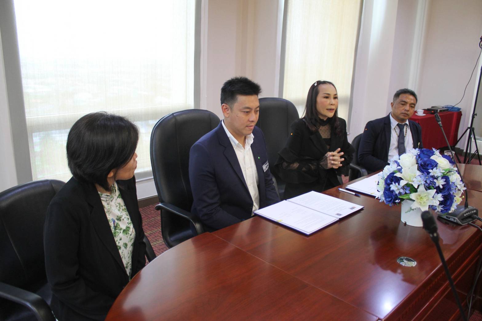 ลงนามความร่วมมือทางวิชาการ กับ วิทยาลัยนานาชาติ นิด้า